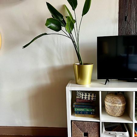 420 Friendly Boho Loft Downtown King Suite Free Parking Детройт Екстериор снимка